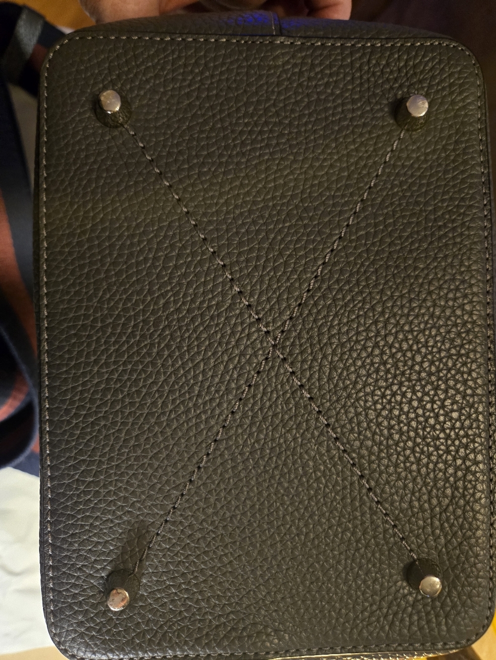 Marc Jacobs Gotham Leather Bucket Bag - Gray - Picture 6 of 14